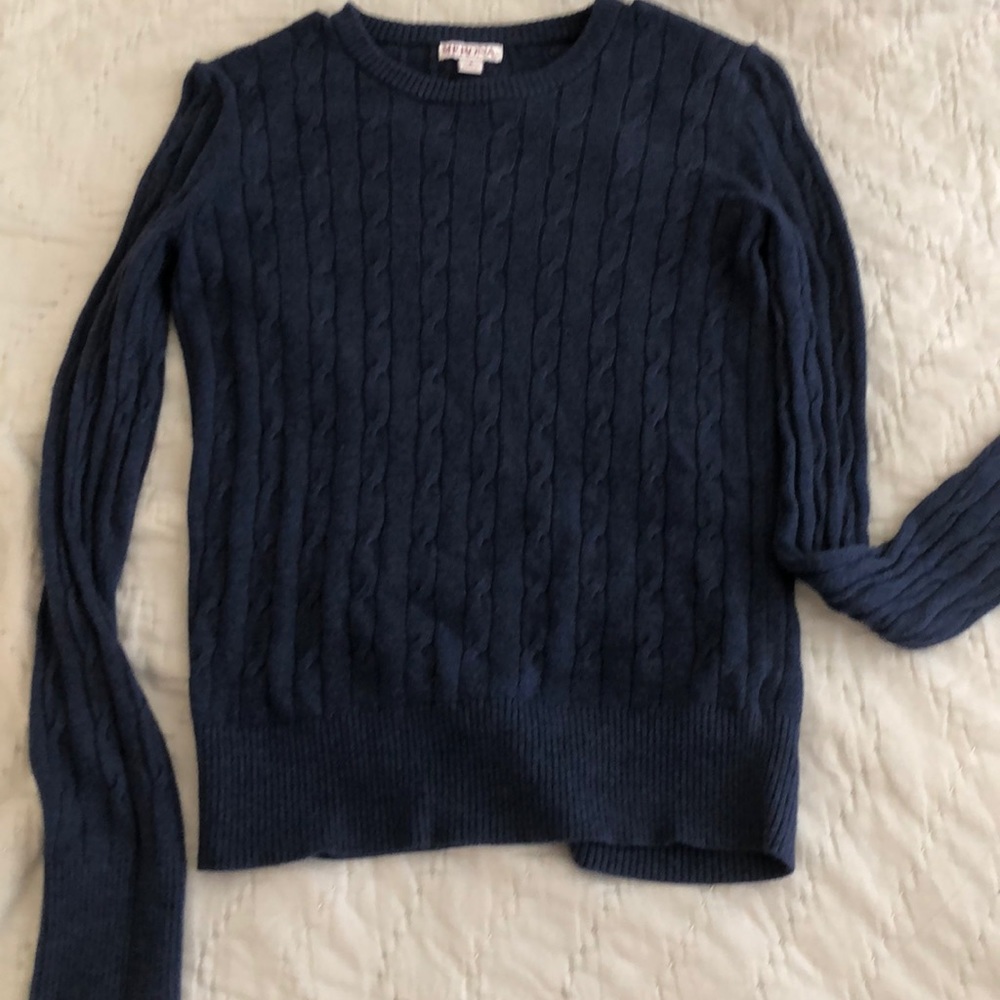 S Women’s Navy sweater